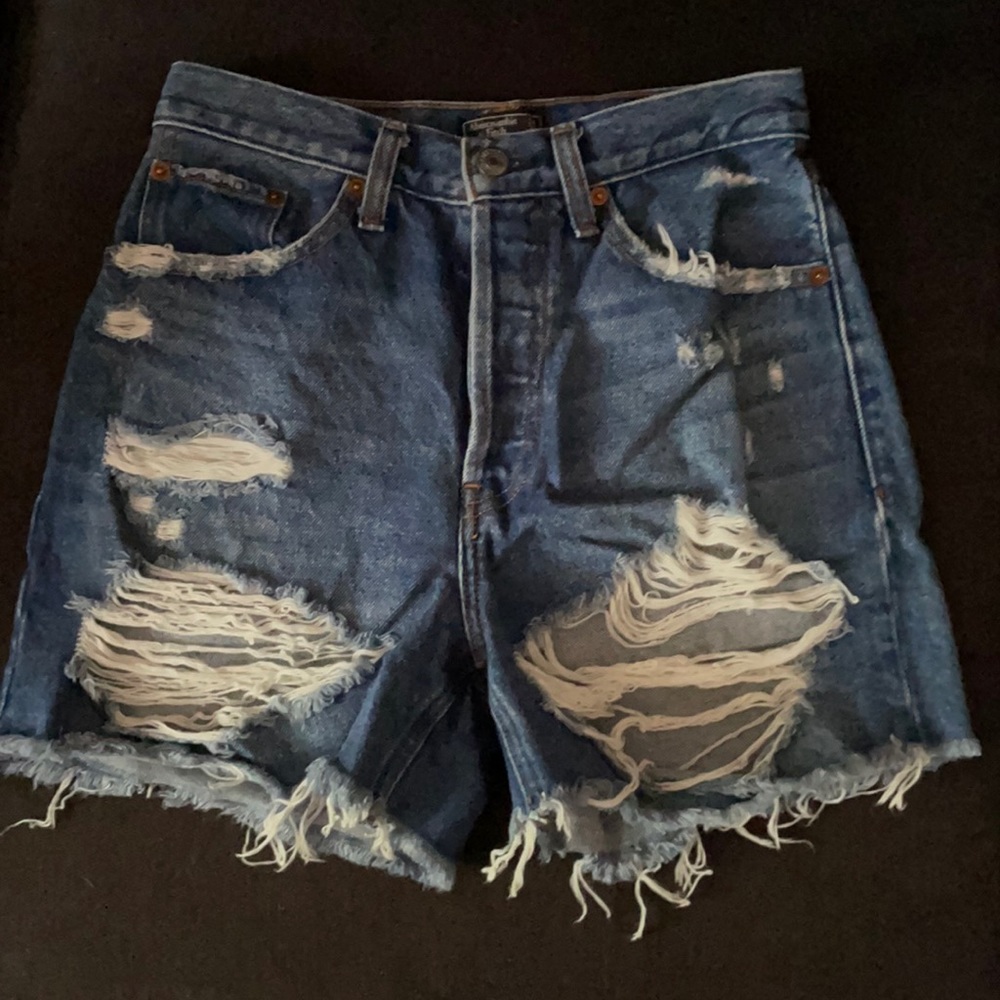 Abercrombie High Rise 4 inch short size 24